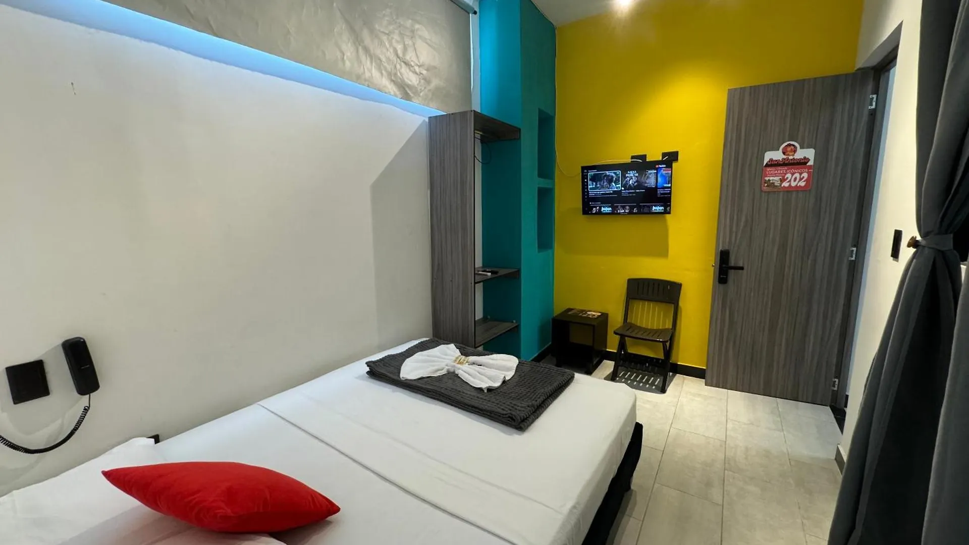 Hotel Kasa 5Ta Frente Al Estadio Cali